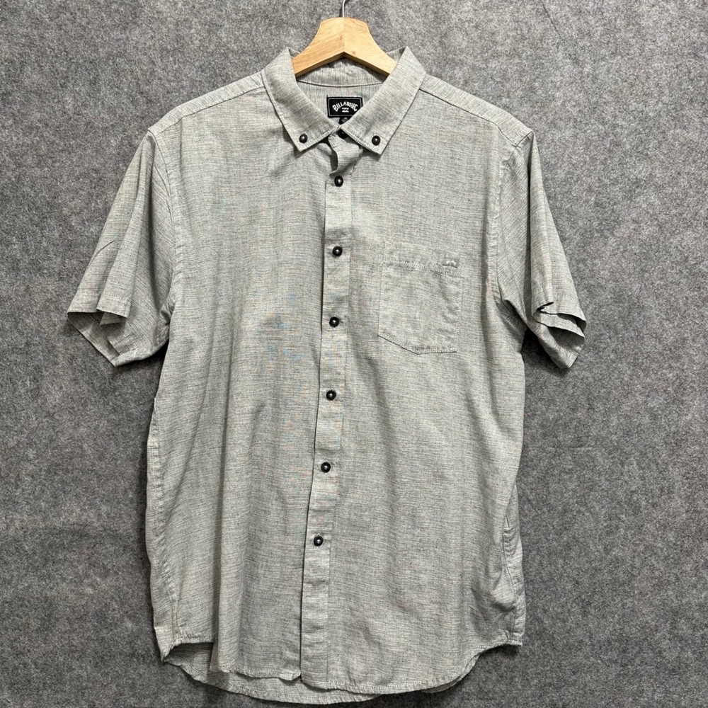Billabong Button Down Shirt Mens Medium Grey Short Sleeve Casual Surf Pocket